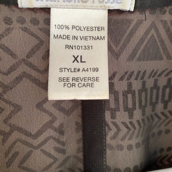 Charlotte Russe Sheer pattern layering top - Picture 4 of 5